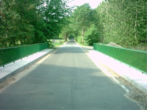 Brücke über dem Rhinkanal